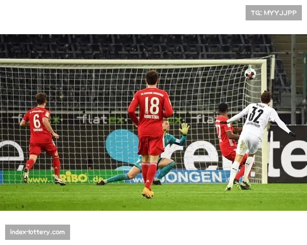 进球大战折射防守漏洞，德甲攻势足球传统延续